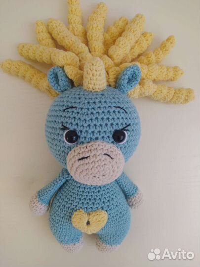 Вязаная игрушка Единорог