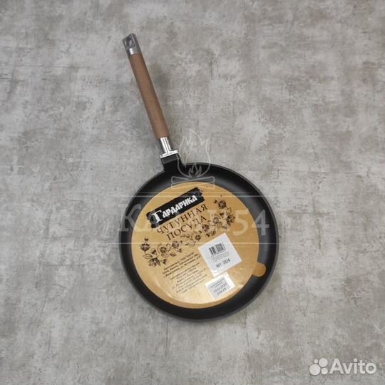 Сковородка для блинов чугунная 24 см