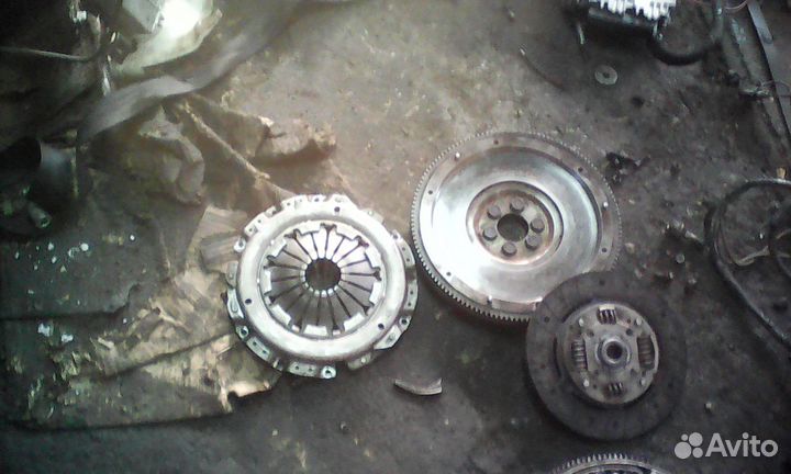 Сцепление VWGolf 2,3,4 Passat 3,4 Sharan 1.9tdi