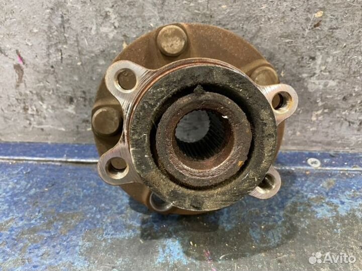 Ступица передняя Nissan X-Trail T31