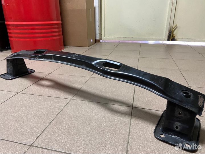 Уселитель заднего бампера