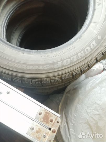 Dunlop DSX 215/60 R16