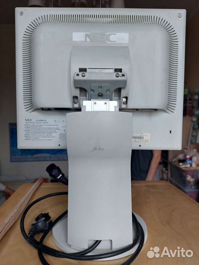 Монитор NEC multisync LCD 1770NX DVI+VGA
