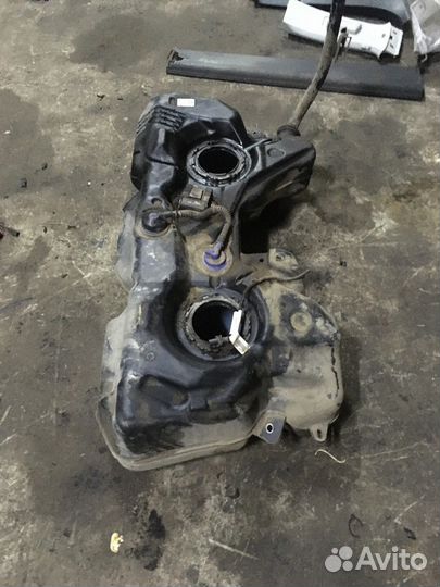 Бак топливный (Volkswagen Tiguan)