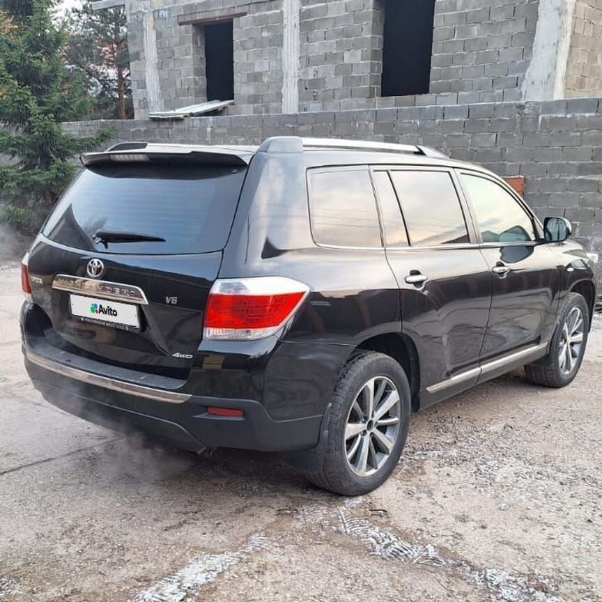 Купить авто с пробегом: автомат в Москве и Московской