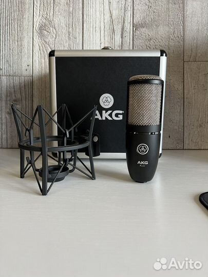 Akg p220 студийный микроофон (идеал)