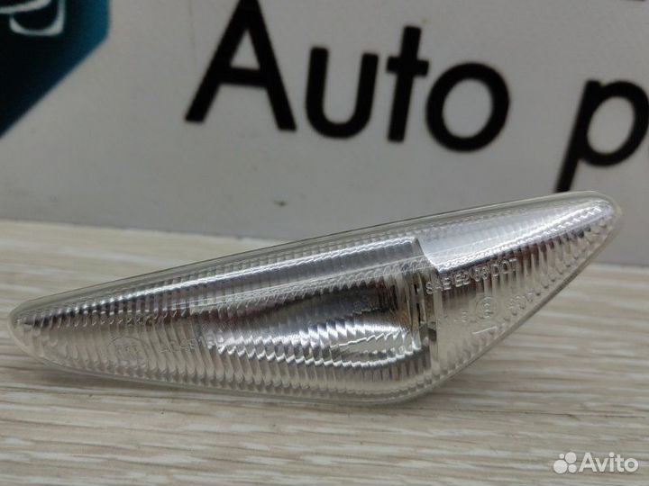 Поворотник в крыло правый Bmw X5 E70 N62B48 2007