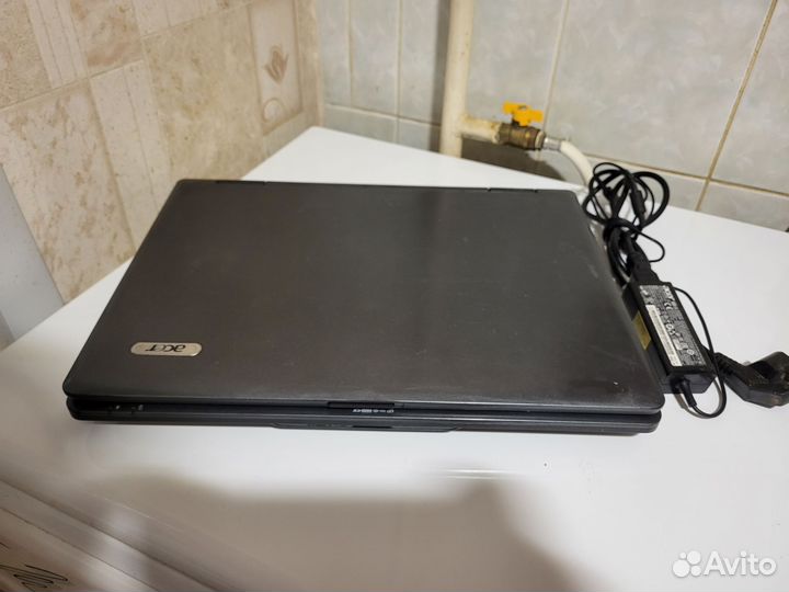 Ноутбук Acer большой в хорошем состоянии
