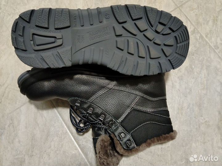 Ботинки мужские строительные зимние