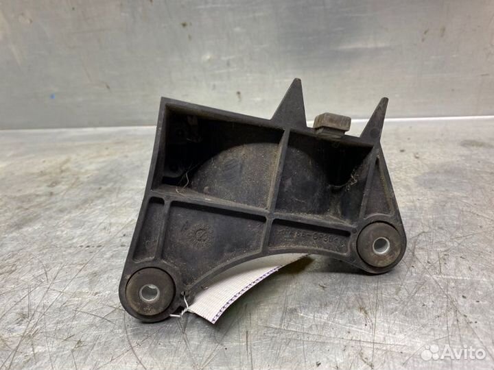 Кронштейн осушителя Audi A4 B7 2005-2007 седан