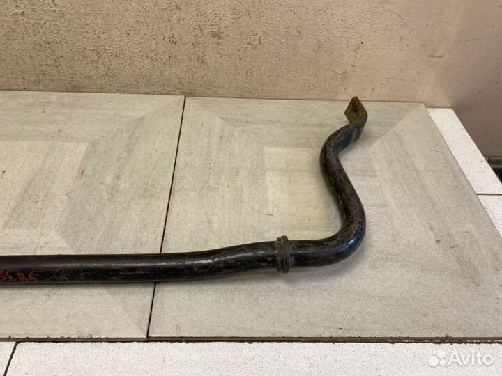 Стабилизатор передний