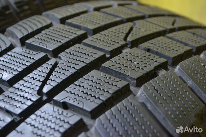 Hankook Winter I'Cept IZ W606 205/60 R16