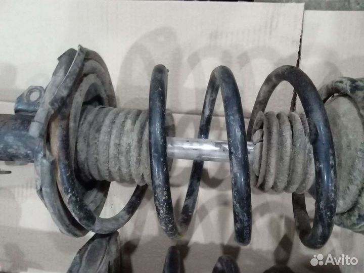 Стойки передние Lifan Solano 12г.в