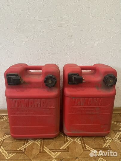 Топливный бак Yamaha
