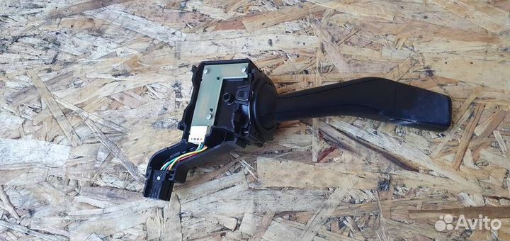 Переключатель поворотов подрулевой Volkswagen Tig