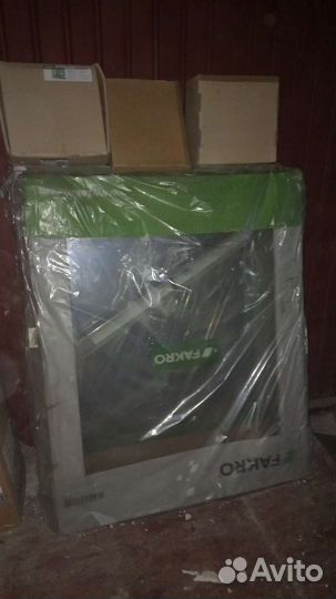 Мансардные окна Fakro PTP-V U3 114*140