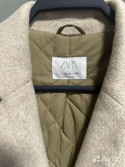 Пальто для девочки zara