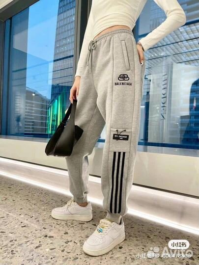 Штаны унисекс Balenciaga