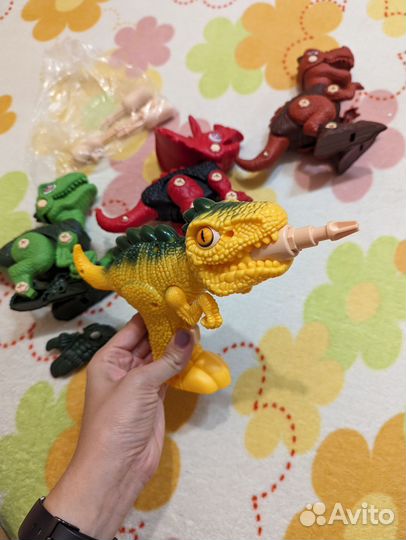Конструктор Динозавры с шуруповертом