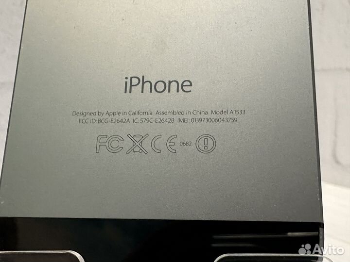 Телефон iPhone 5s