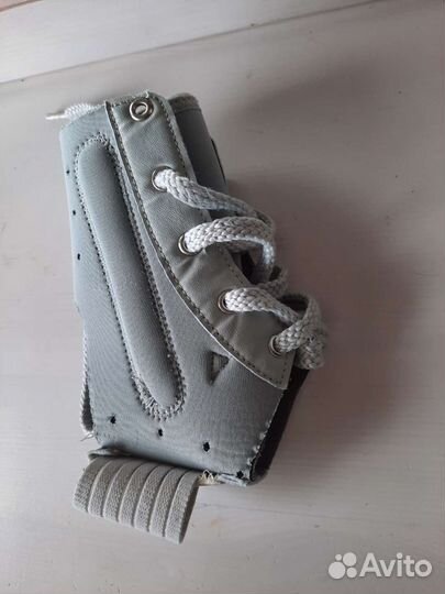 Бандаж на голеностопный сустав