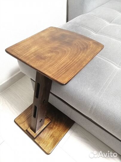 Столик приставной журнальный к дивану из дерева