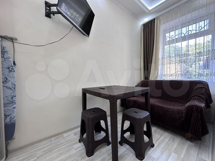 2-к. квартира, 40 м², 1/1 эт.