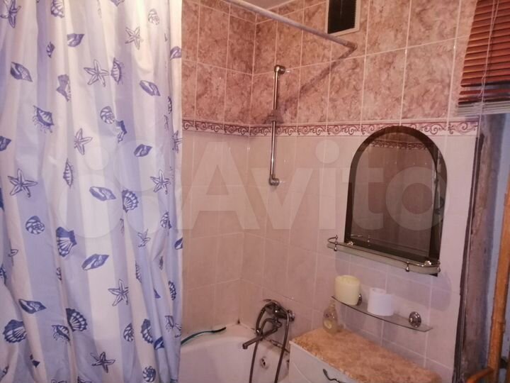 2-к. квартира, 43 м², 3/5 эт.