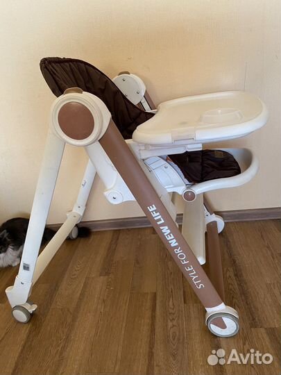 Столик для кормления