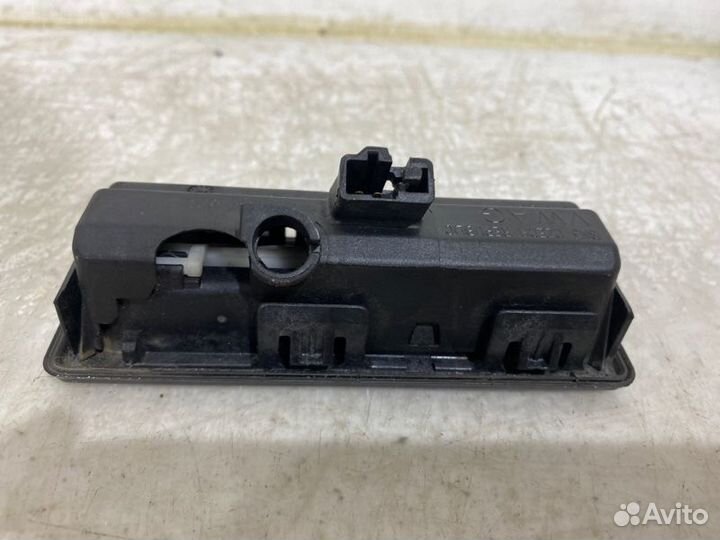 Кнопка крышки багажника Volkswagen Polo 5 2015