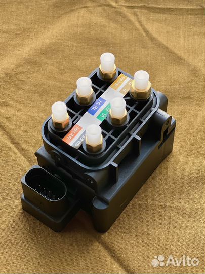 Блок клапанов Mercedes