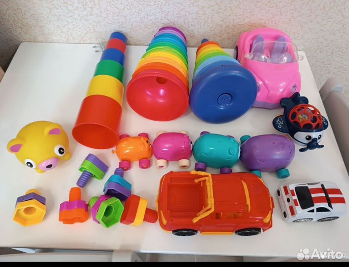 Пирамидка Fisher price и развивающие игрушки