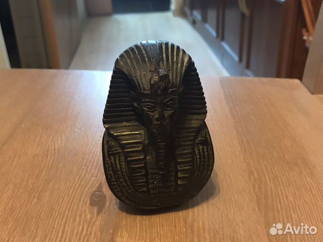 Египетская статуэтка