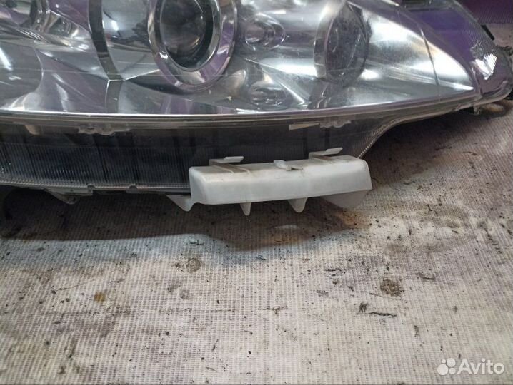 Фара галогеновая передняя правая Peugeot 4007 EP