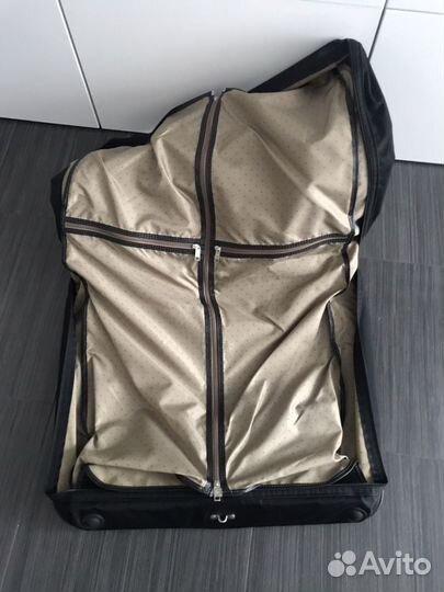 Портфель. Samsonite. Дорожная сумка для одежды