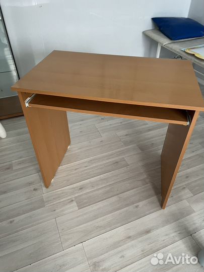 Компьютерный стол IKEA