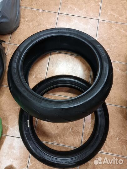 180/55-17 моторезина б.у Pirelli