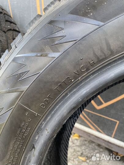 Hankook Winter I'Pike 215/65 R16 98B