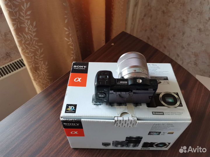 Видеокамера Sony NEX-5n