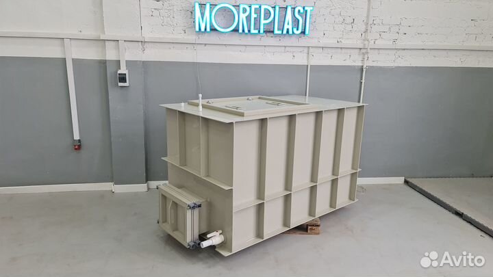 Живорыбный контейнер (a0j8)