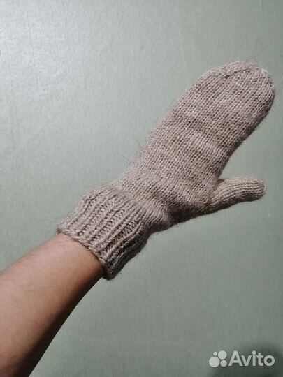 Варежки женские