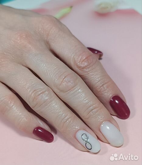 Маникюр и педикюр