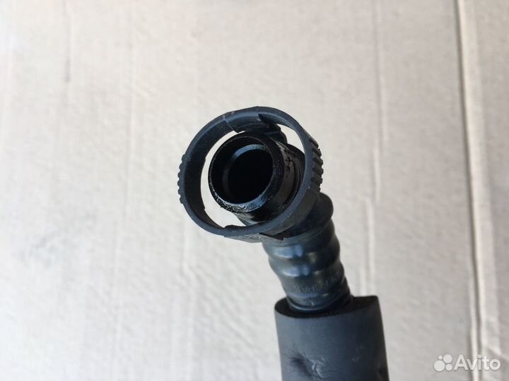 Патрубок вентиляции VAG 1.8 2.0 tsi tfsi