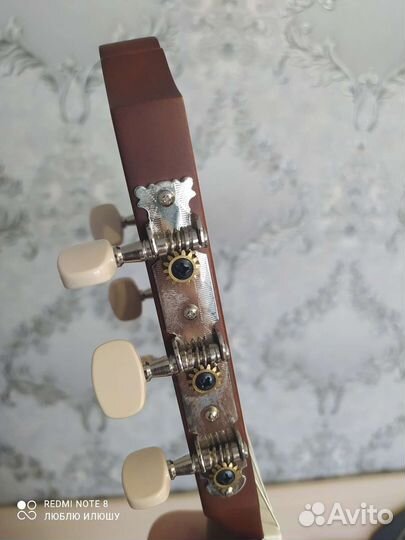 Классическая гитара yamaha c40