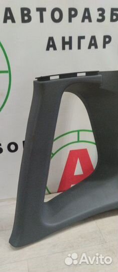 Обшивка стойки задняя левая Mitsubishi Colt Z32A