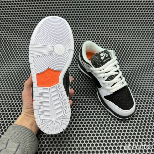 Nike SB Dunk Low Slam Dunk