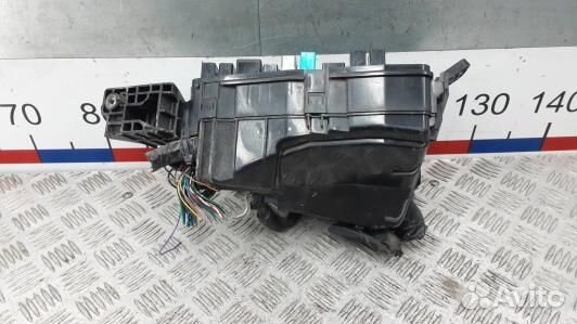 Блок предохранителей mazda 6 GJ (YKR09M101)