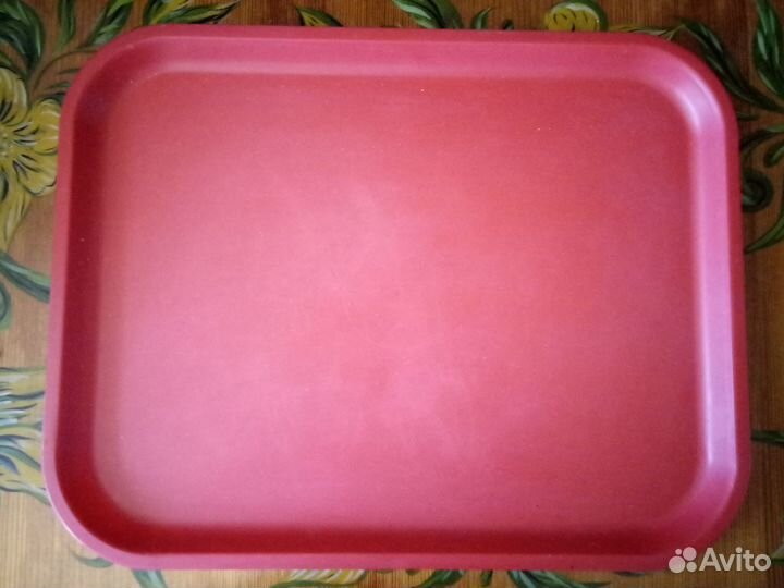 Подносы, вилки, ложка (всё пр-во СССР)