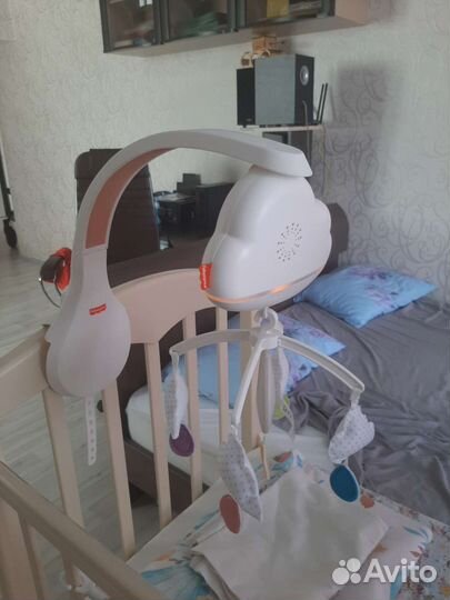 Мобиль для укачивания от Фишер Прайс