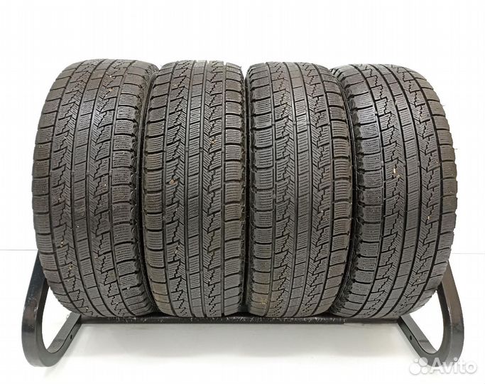 Roadstone Winguard Ice 215/65 R16